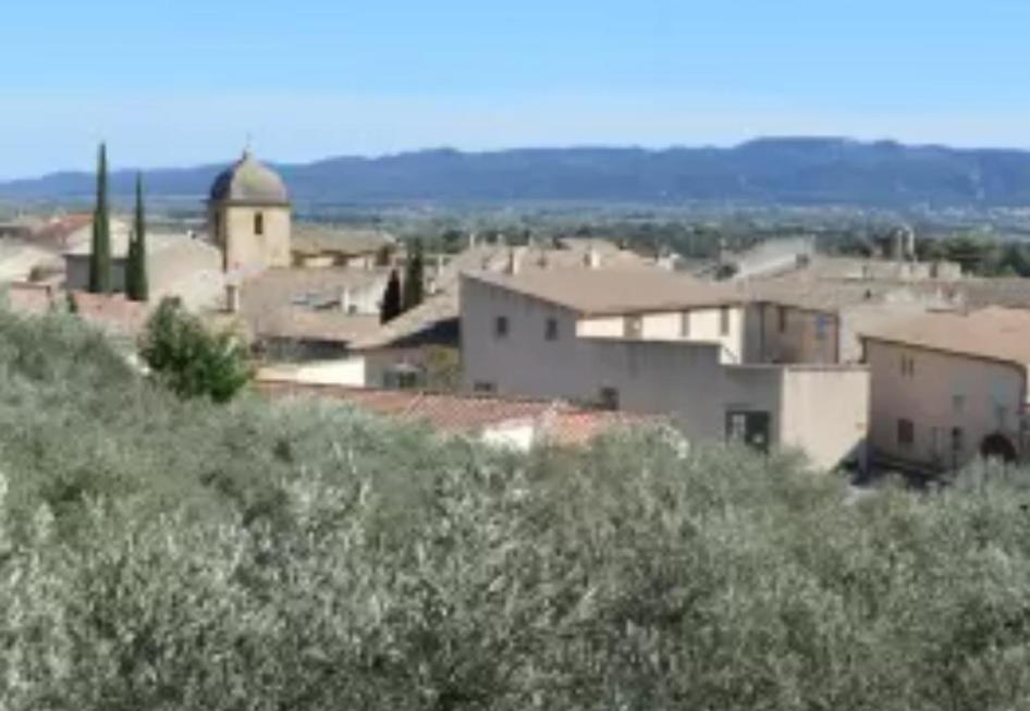 Апартаменты Le Petit Pied A Terre Du Luberon Merindol Экстерьер фото